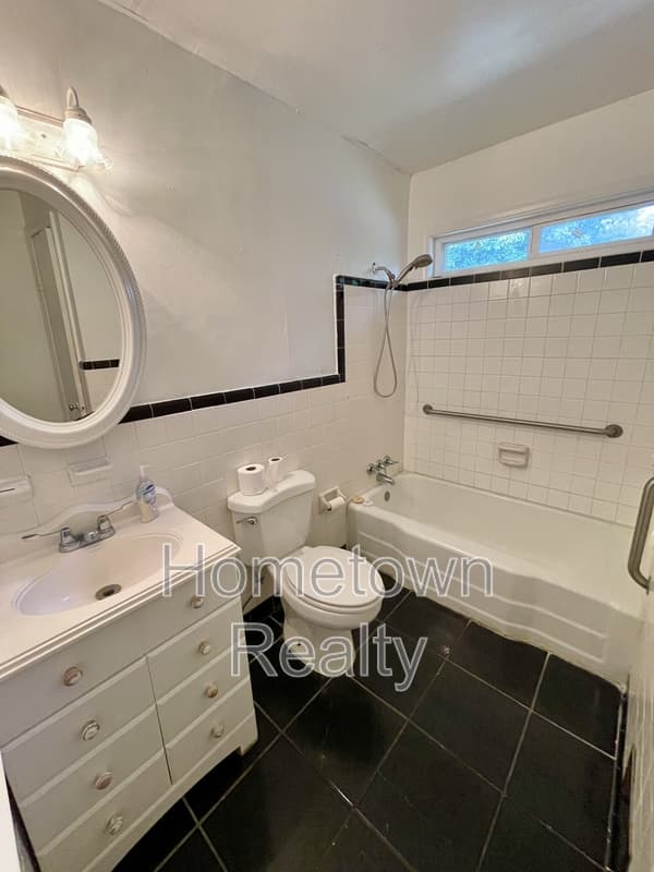 Riverdale House: 269 Valley Hill Road