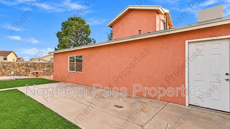 El Paso House: 6236 Antelope