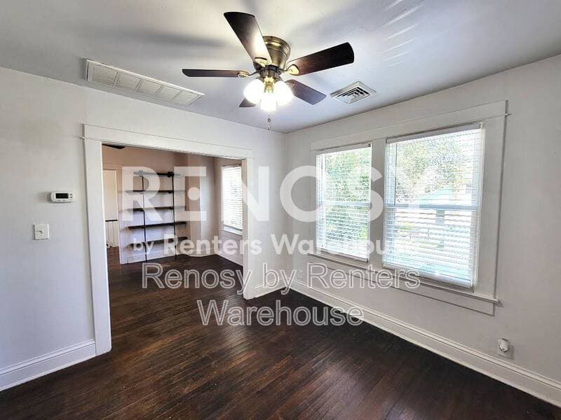 Norfolk House: 2233 E Ocean View Avenue