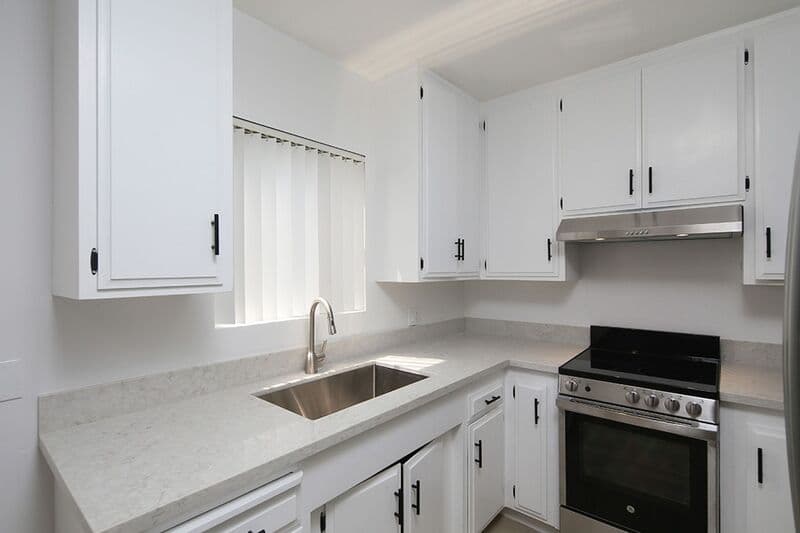Glendale House: 346 N. Louise Street