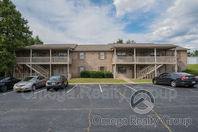 Phenix City Apartment: 901 25th Ave