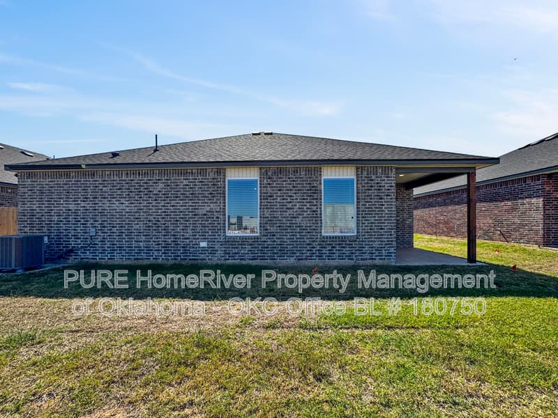 Edmond House: 5917 Bradford Pear Ln