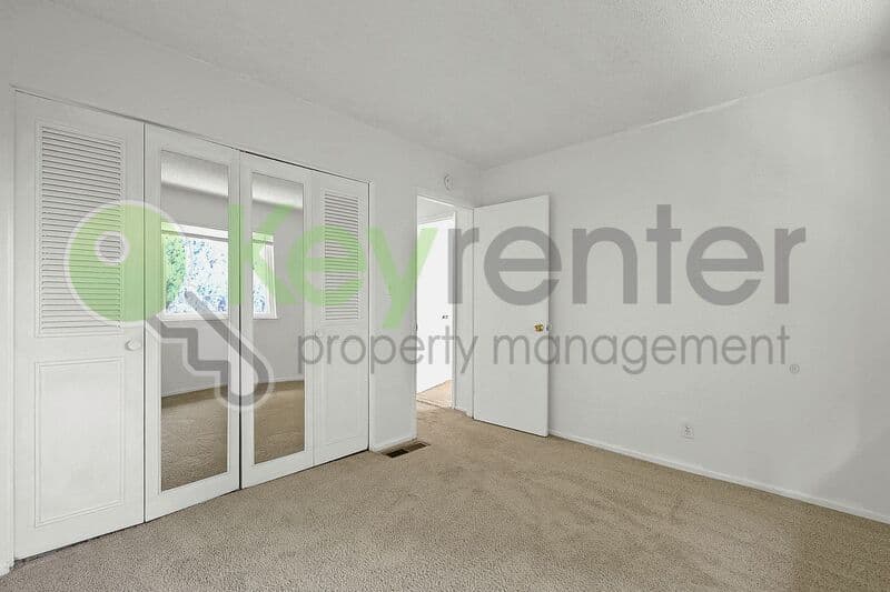 Sacramento House: 2941 Norcade Circle