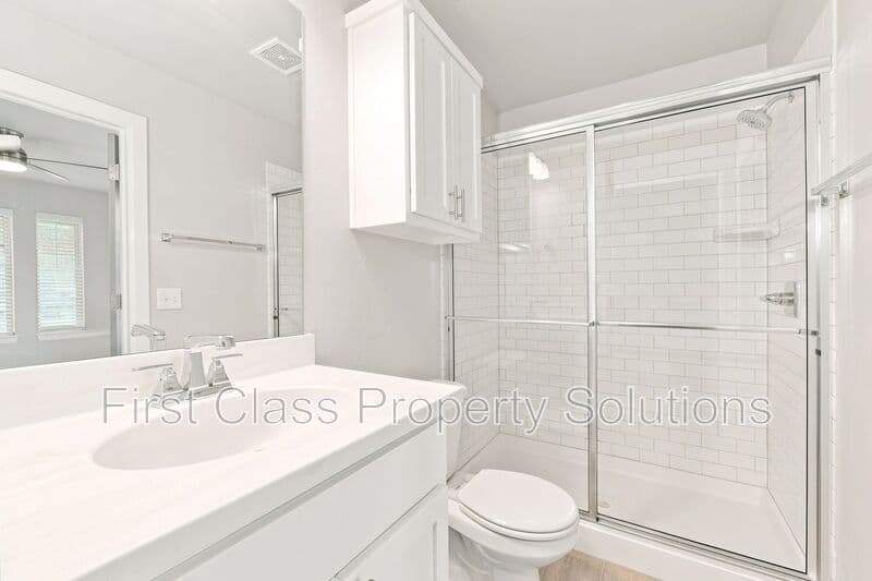 Piedmont House: 13500 Watson dr