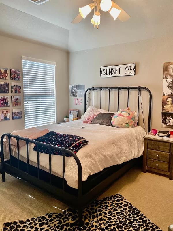 Fort Worth House: 2813 Townsend Drive