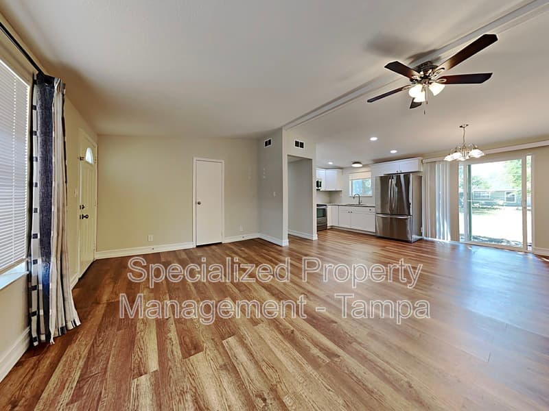 Spring Hill House: 13426 Tyringham St