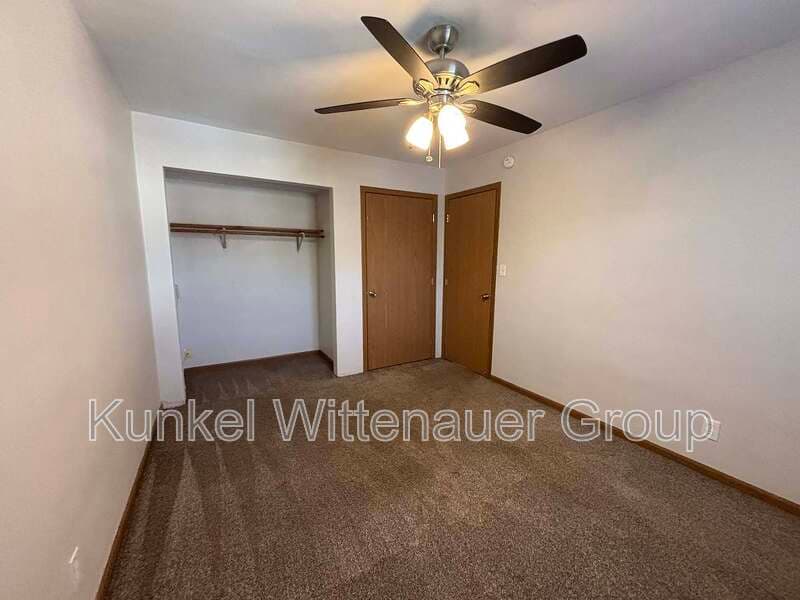 Swansea Condo: 1803-4 Jamestown Road