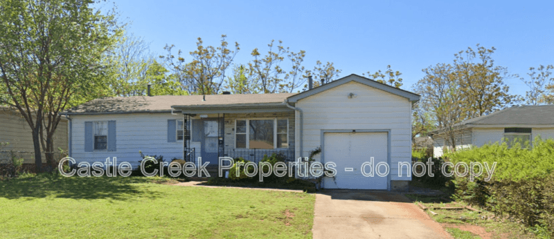 Midwest City House: 1104 Hickory Lane