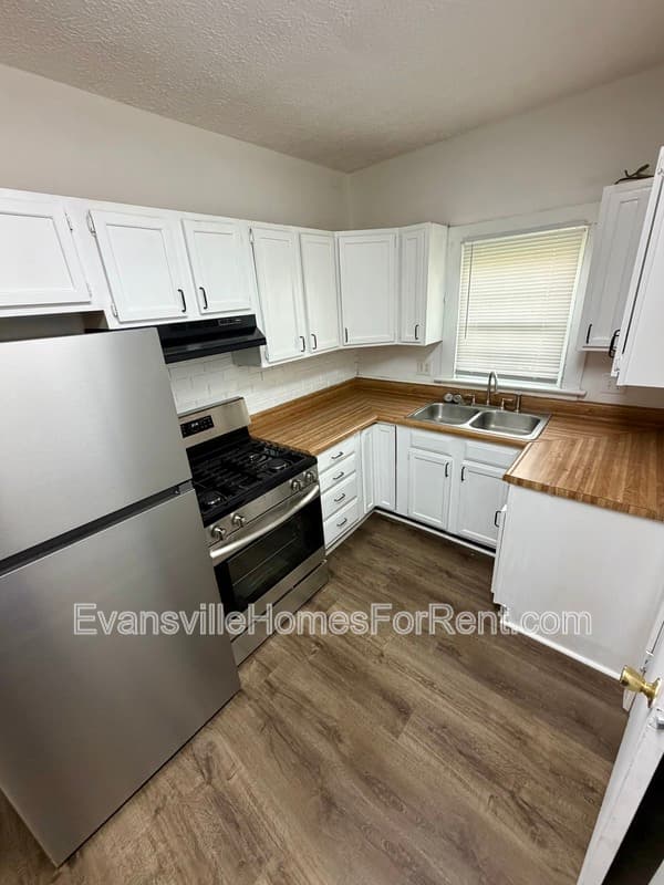 Evansville House: 111 E. Eichel