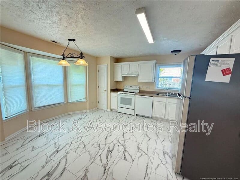 Fayetteville House: 7229 Tollhouse Drive