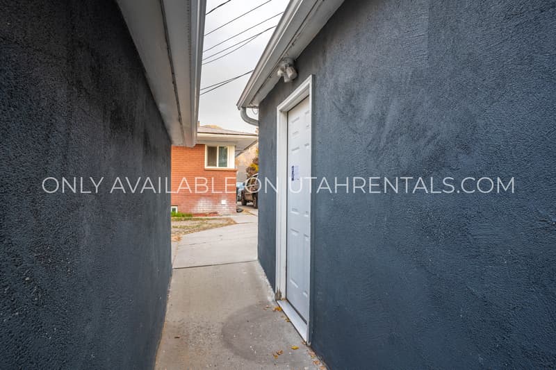 Provo House: 637 N 600 W