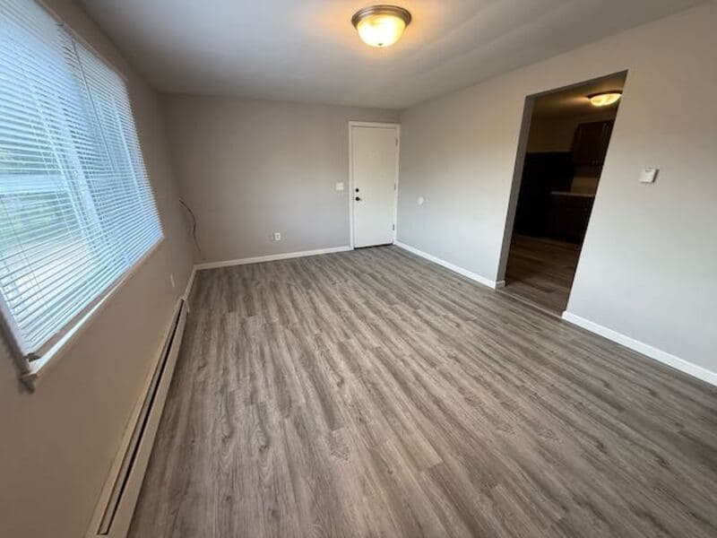 Hanna City Condo: 522 North Main Street - 6HC