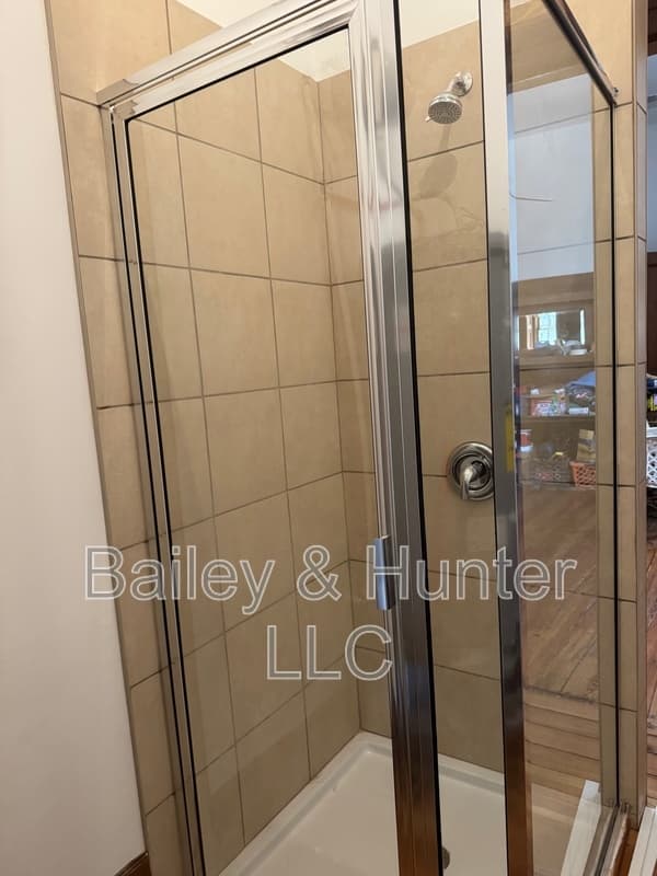 Atlanta Condo: 253 Sydney Street or 507 Hill Street