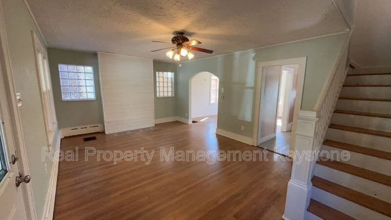 Pittsburgh House: 1428 Bellaire Place