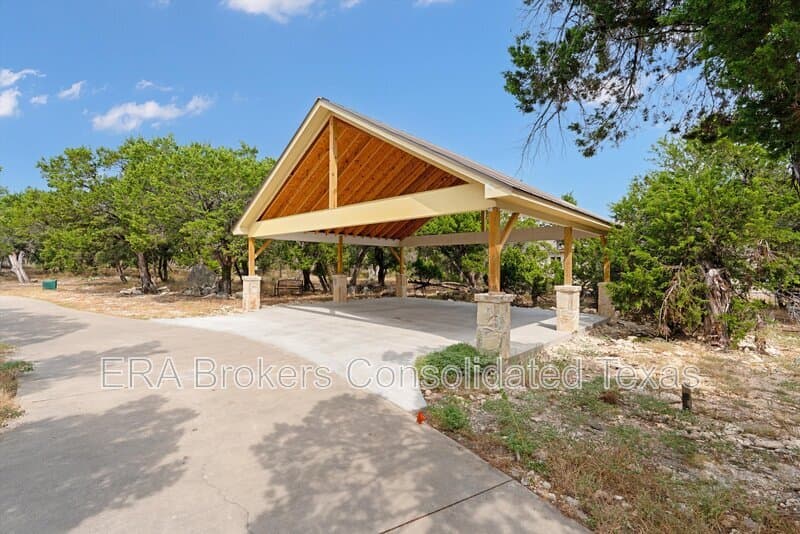 Leander House: 2031 Palos Verdes