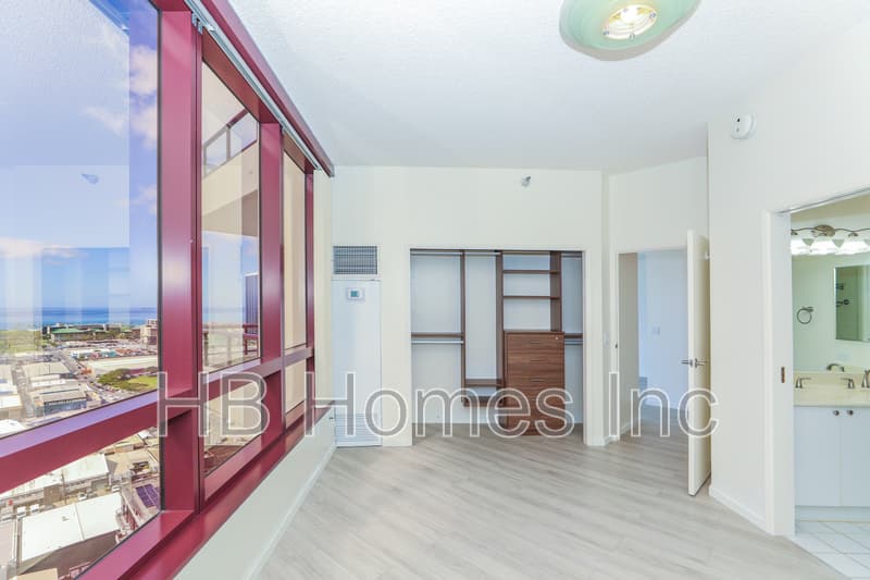 Honolulu Condo: 725 Kapiolani Boulevard #2402 - 1