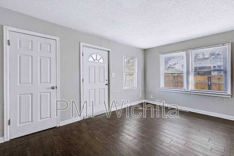 Wichita Condo: 2513 East 9th Street North