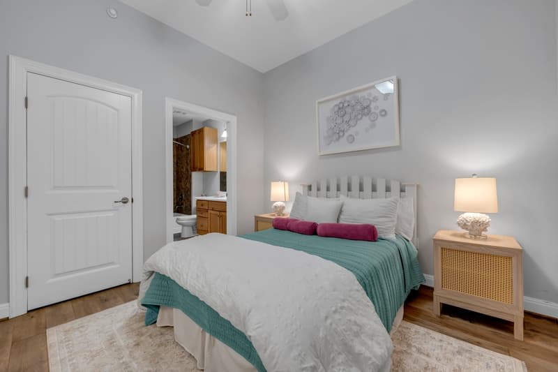 Horseshoe Bay Condo: 101 West Bank