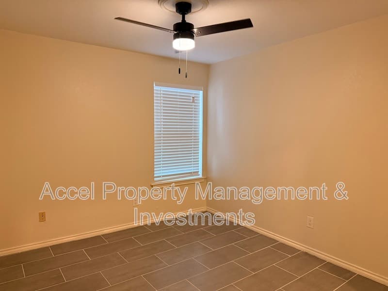 McAllen House: 4701 N. 6th St.