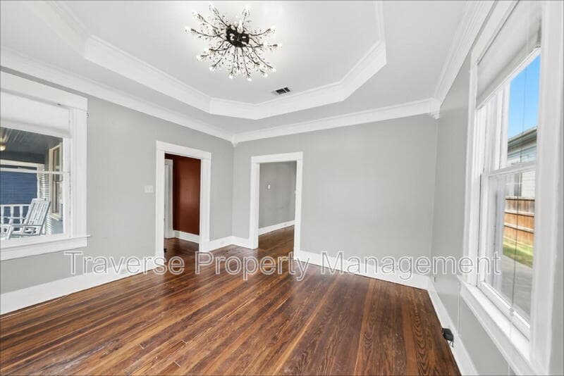 Fort Worth House: 1816 Washington Ave