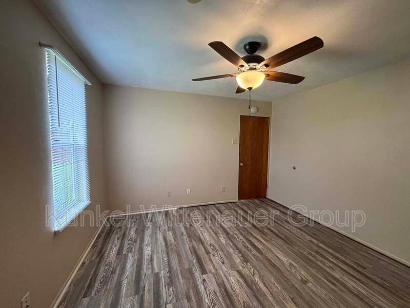 Belleville House: 1211 East C Street