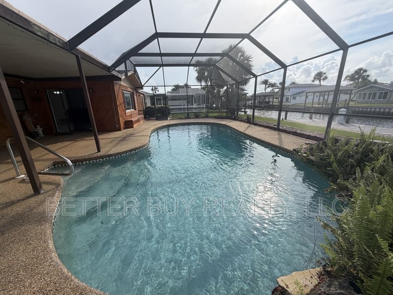 Flagler Beach House: 337 North 10th Street
