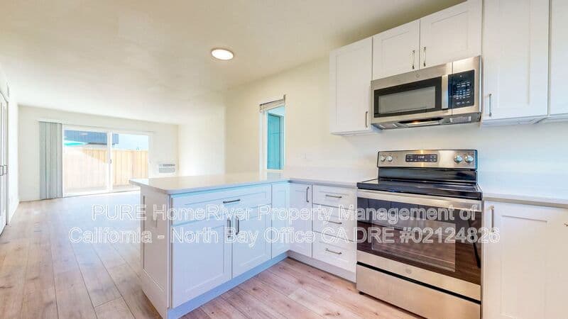 Rohnert Park House: 7359 Boris Court