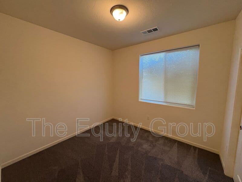 Tulare House: 3272 Manchester St