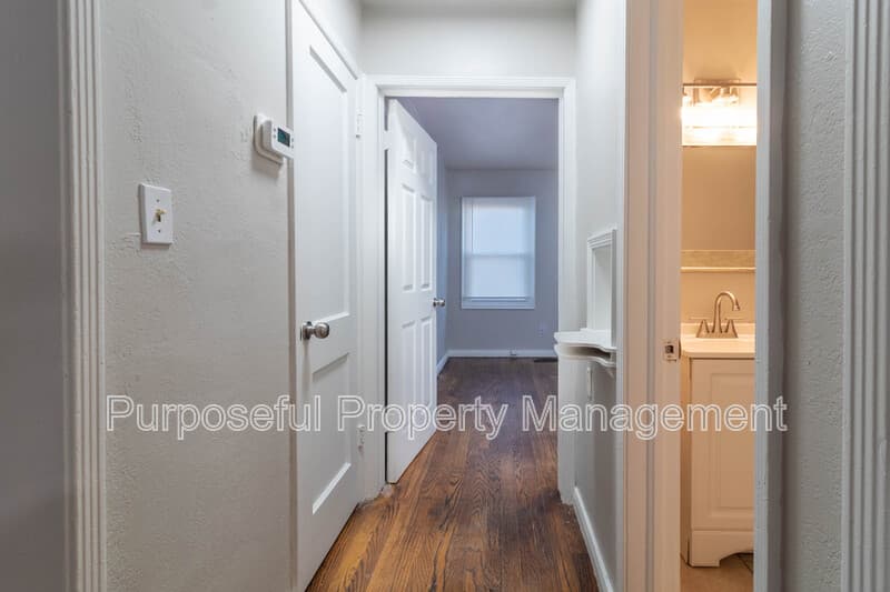 Del City House: 4017 Southeast 23rd Street