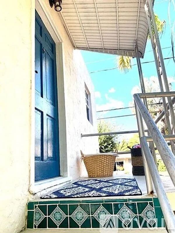West Palm Beach House: 525 34th Street