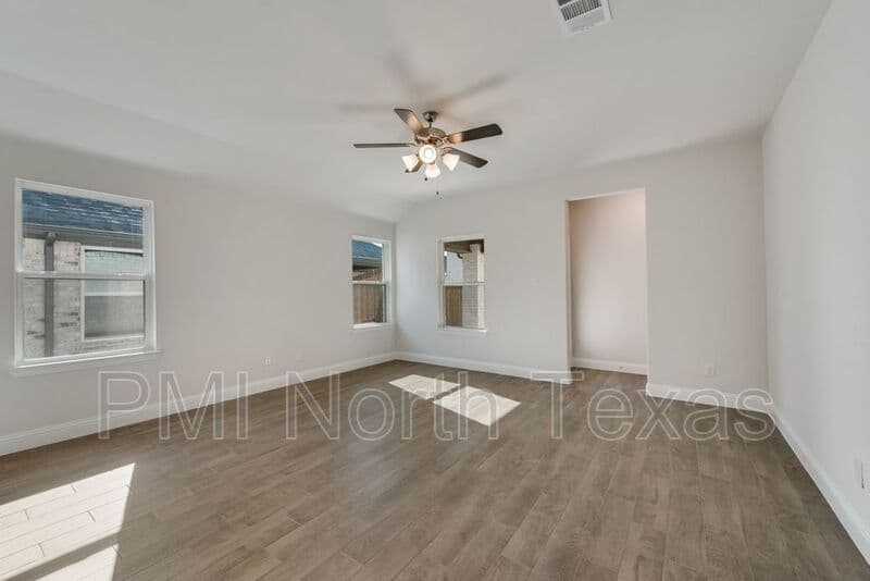 Anna House: 601 Amenduni Lane