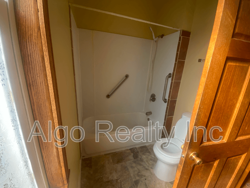 Minneapolis House: 3119 James Ave N