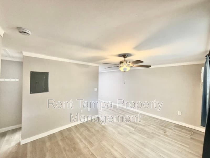 St. Petersburg Condo: 428 90th Avenue North