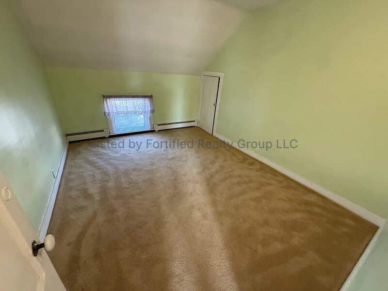 Fall River Condo: 575 Mount Hope Ave