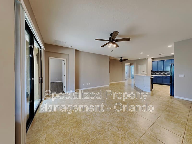 Kissimmee House: 2131 Lacosta Pl