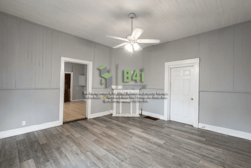 LaGrange House: 114 McGee Street
