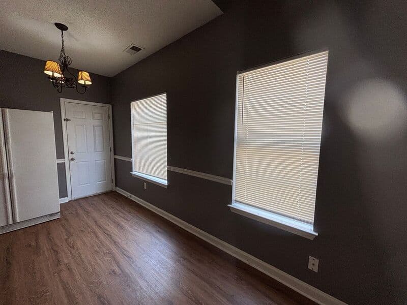 Cordova House: 1481 Estacada Way