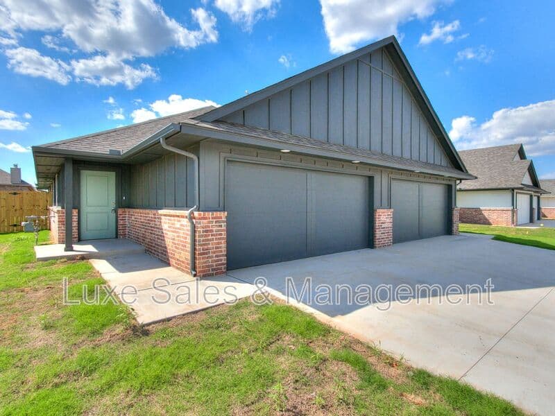 Oklahoma City House: 10515 Lawson Place Rd