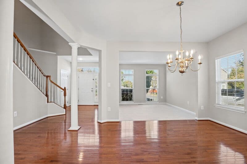 Fredericksburg House: 1100 Wright Court