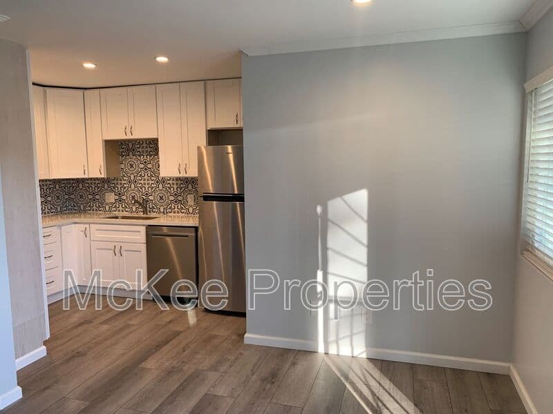 San Diego Condo: 4473 Alabama Street