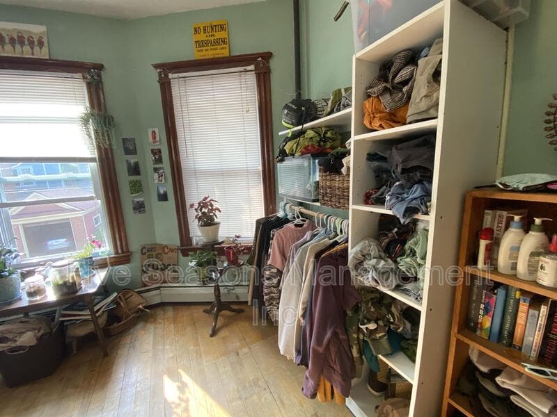 Burlington Condo: 8 Greene St - 4