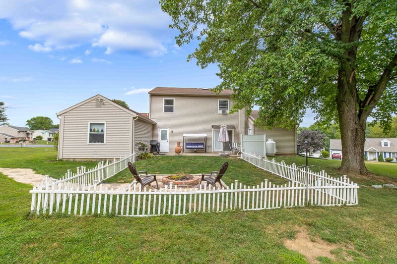Littiz House: 24 Knollwood Drive