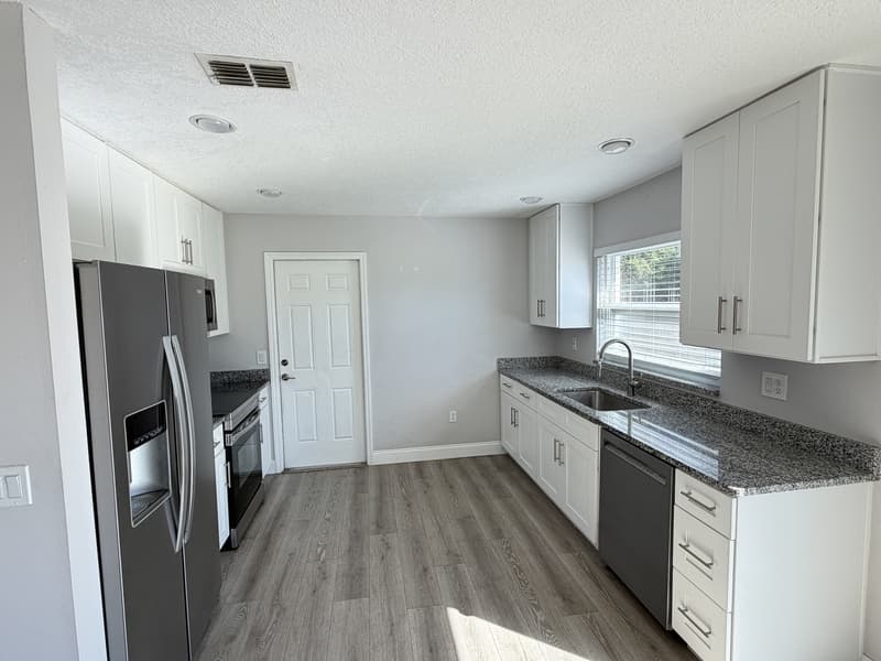 Orlando House: 1313 Summer Breeze Road