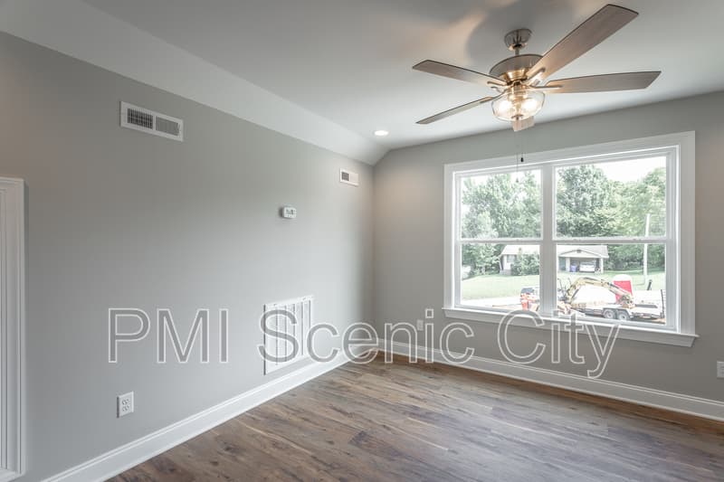 Cleveland House: 2631 Rogers Dr SE