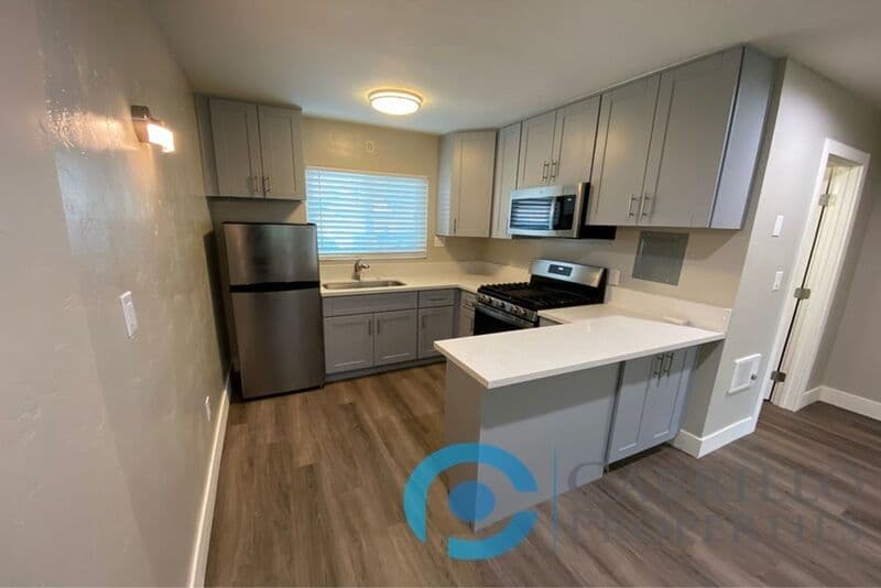 San Diego Condo: 4733 Utah Street