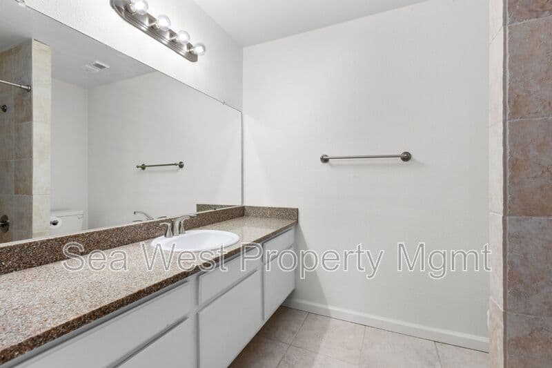 Carlsbad Condo: 6907 Quail Pl.