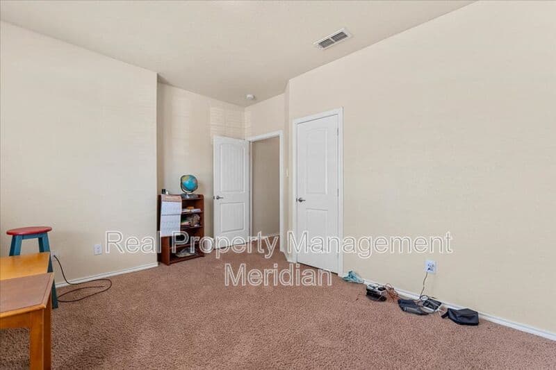 Fort Worth House: 1816 Placitas Trail