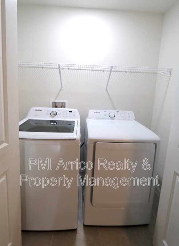 Riverview House: 10914 Quickwater Ct