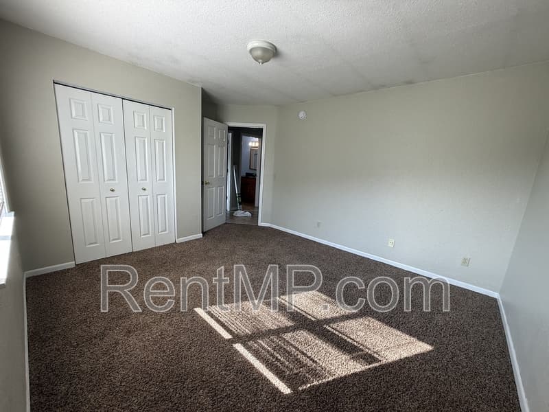 Mt Pleasant Townhome: 722 W Broomfield - Unit J01