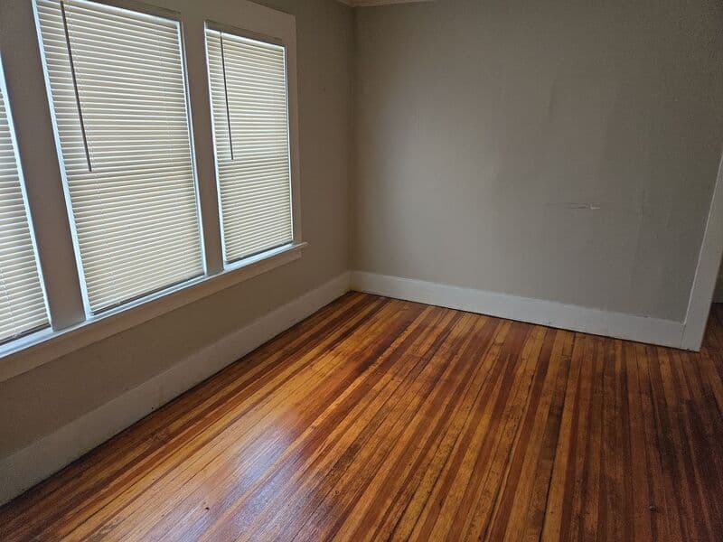 Rochester Condo: 345 Melville Street